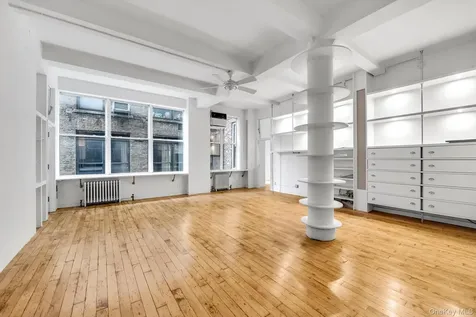 121 W 17th Street New York (manhattan) NY 10011