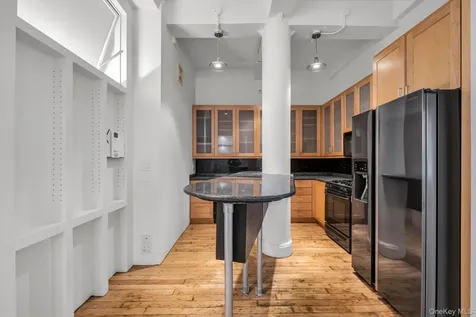 121 W 17th Street New York (manhattan) NY 10011