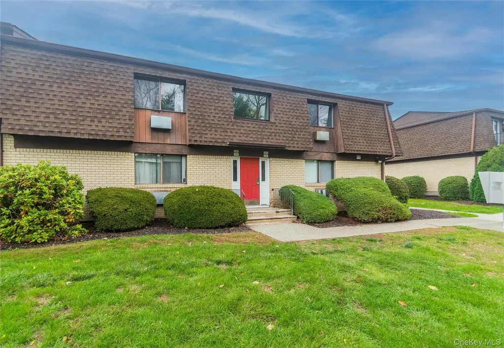 1003 Cherry Hill Drive Poughkeepsie NY 12603