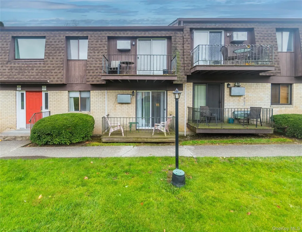 1003 Cherry Hill Drive Poughkeepsie NY 12603