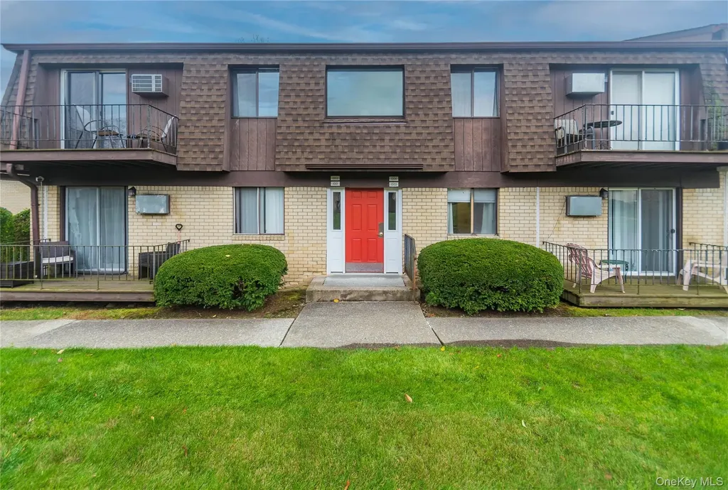 1003 Cherry Hill Drive Poughkeepsie NY 12603