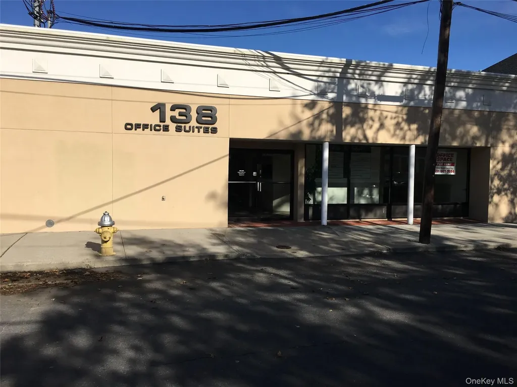 138 South First Lindenhurst NY 11757
