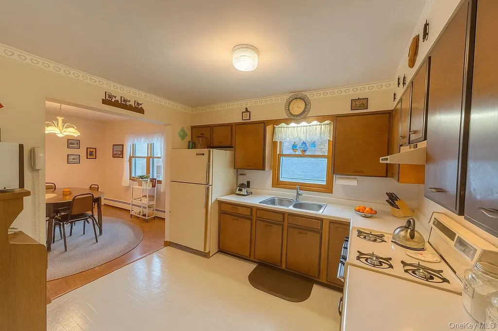 14 Knox Avenue Middletown NY 10940