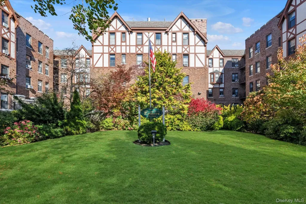 160-15 Powells Cove Boulevard Beechhurst NY 11357
