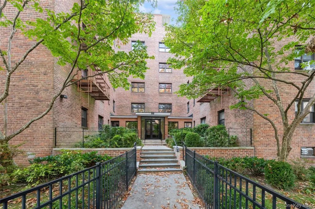 50 White Oak Street New Rochelle NY 10801