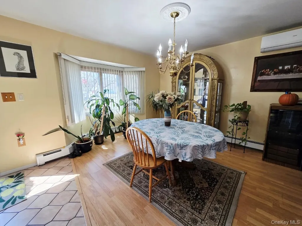 19 Curve Lane Levittown NY 11756