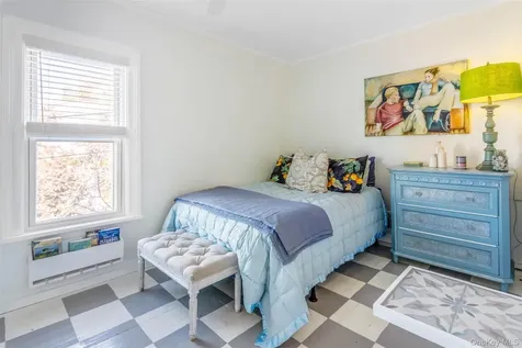 312 5th Avenue Greenport NY 11944