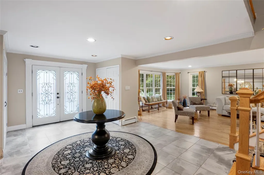 37 Peppermill Lane Dix Hills NY 11746