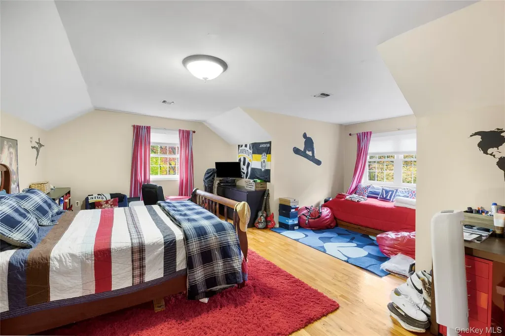 37 Peppermill Lane Dix Hills NY 11746