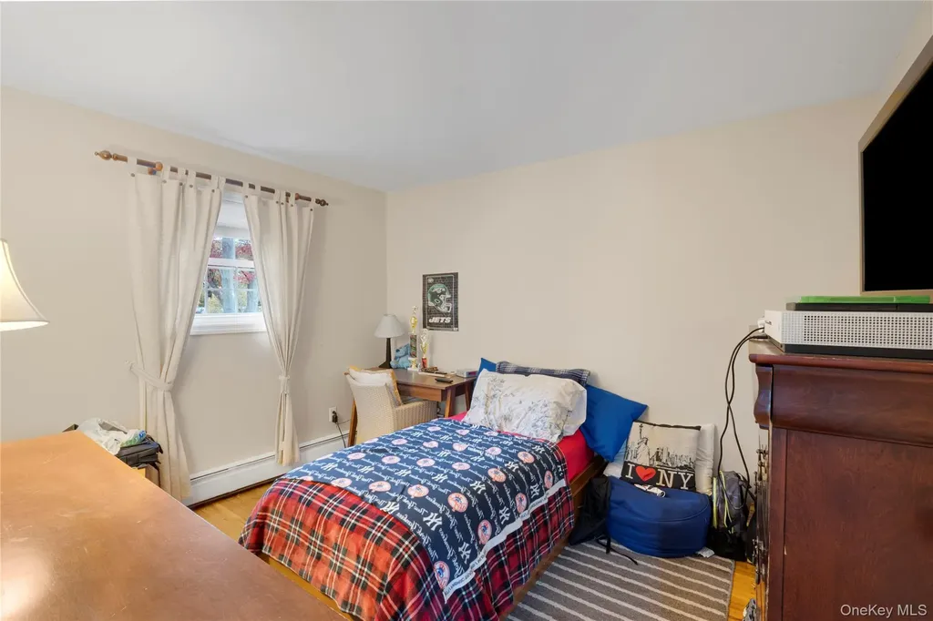 37 Peppermill Lane Dix Hills NY 11746