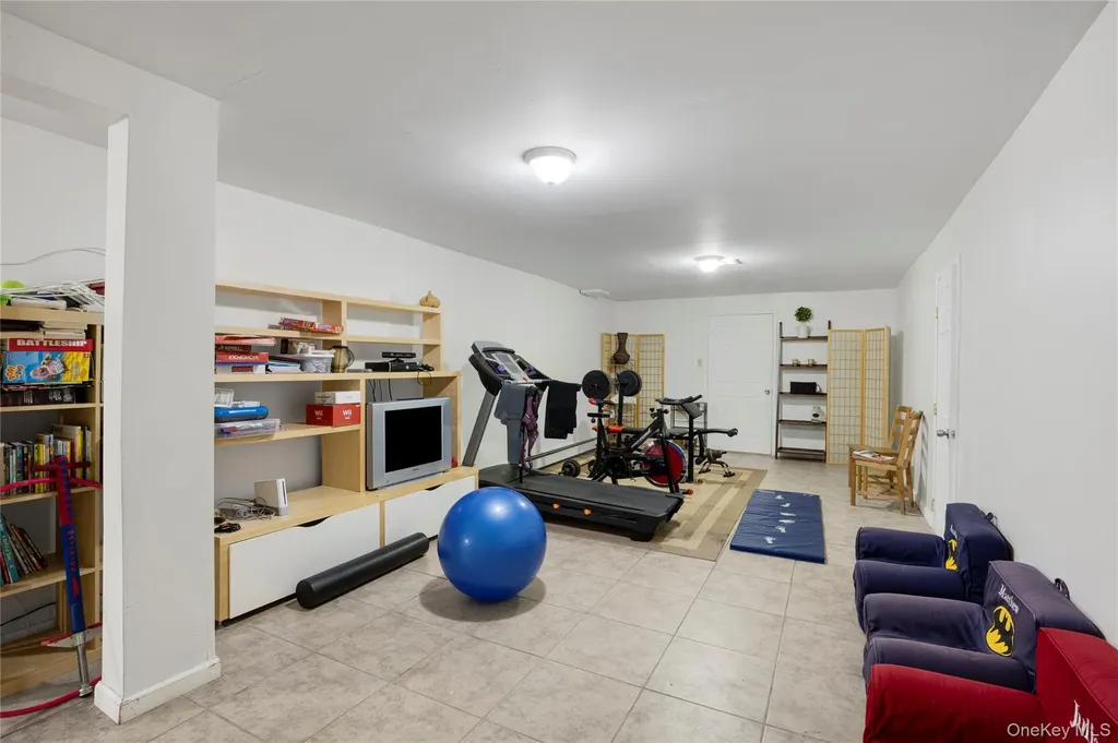 37 Peppermill Lane Dix Hills NY 11746