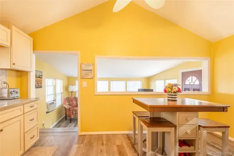 17 Schooner Lane Baiting Hollow NY 11933