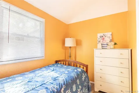 17 Schooner Lane Baiting Hollow NY 11933