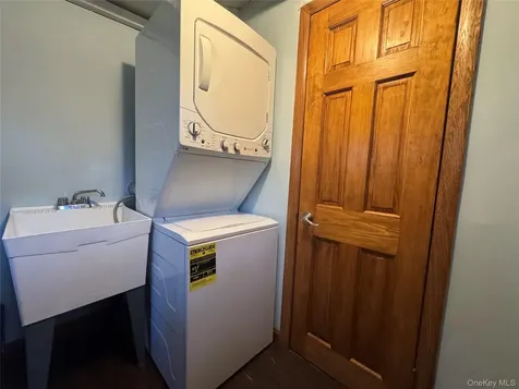 17 Schooner Lane Baiting Hollow NY 11933