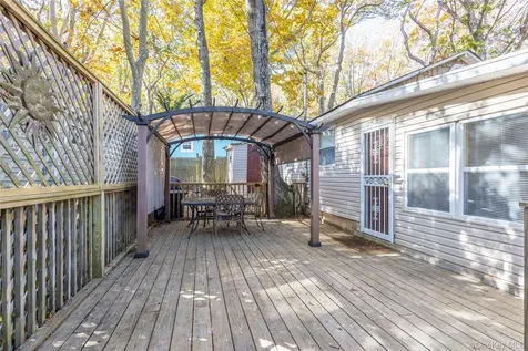 17 Schooner Lane Baiting Hollow NY 11933