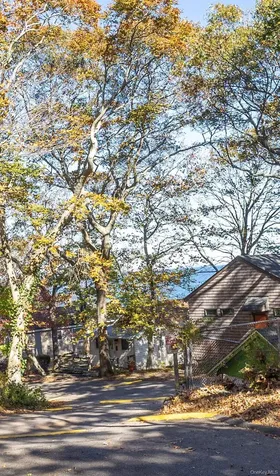 17 Schooner Lane Baiting Hollow NY 11933