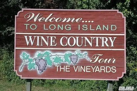 17 Schooner Lane Baiting Hollow NY 11933