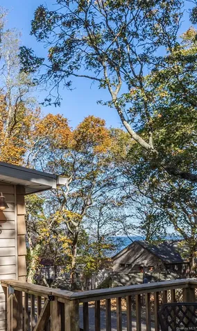 17 Schooner Lane Baiting Hollow NY 11933