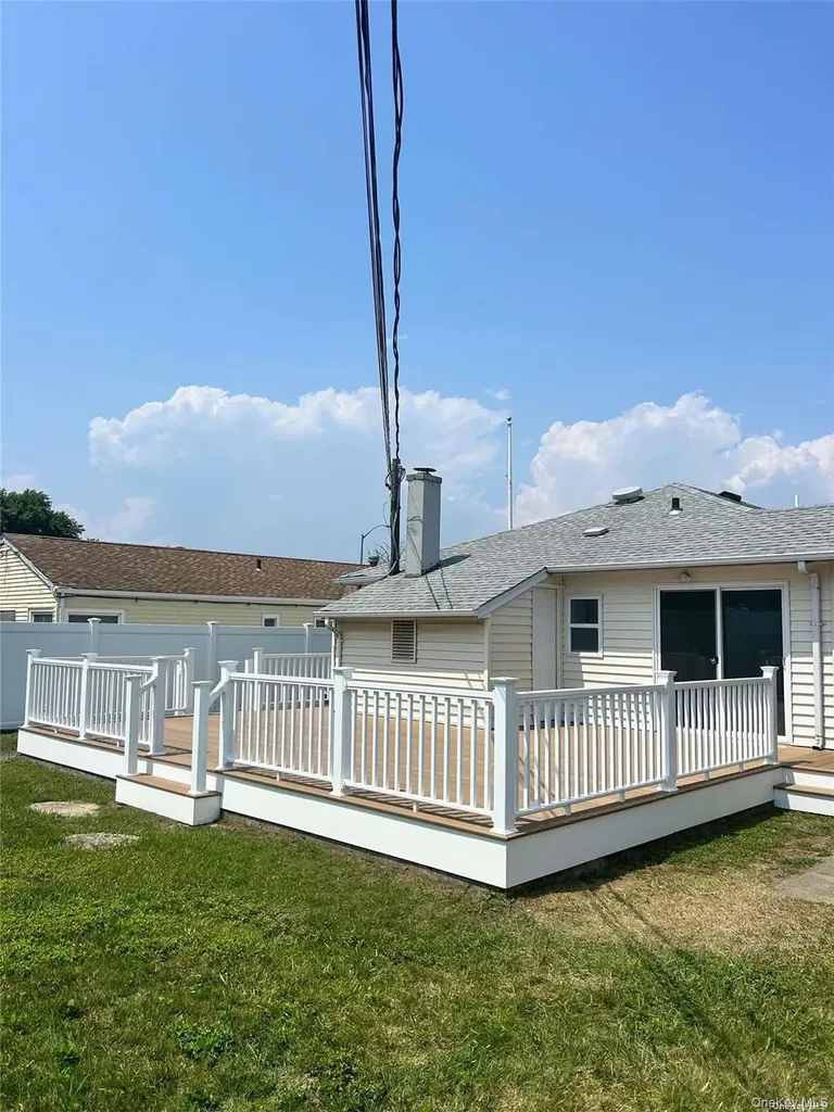 630 E Park Avenue Long Beach NY 11561