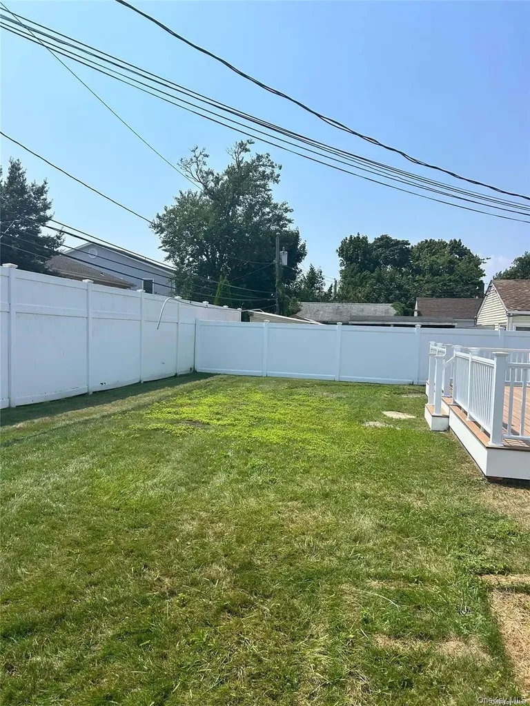 630 E Park Avenue Long Beach NY 11561