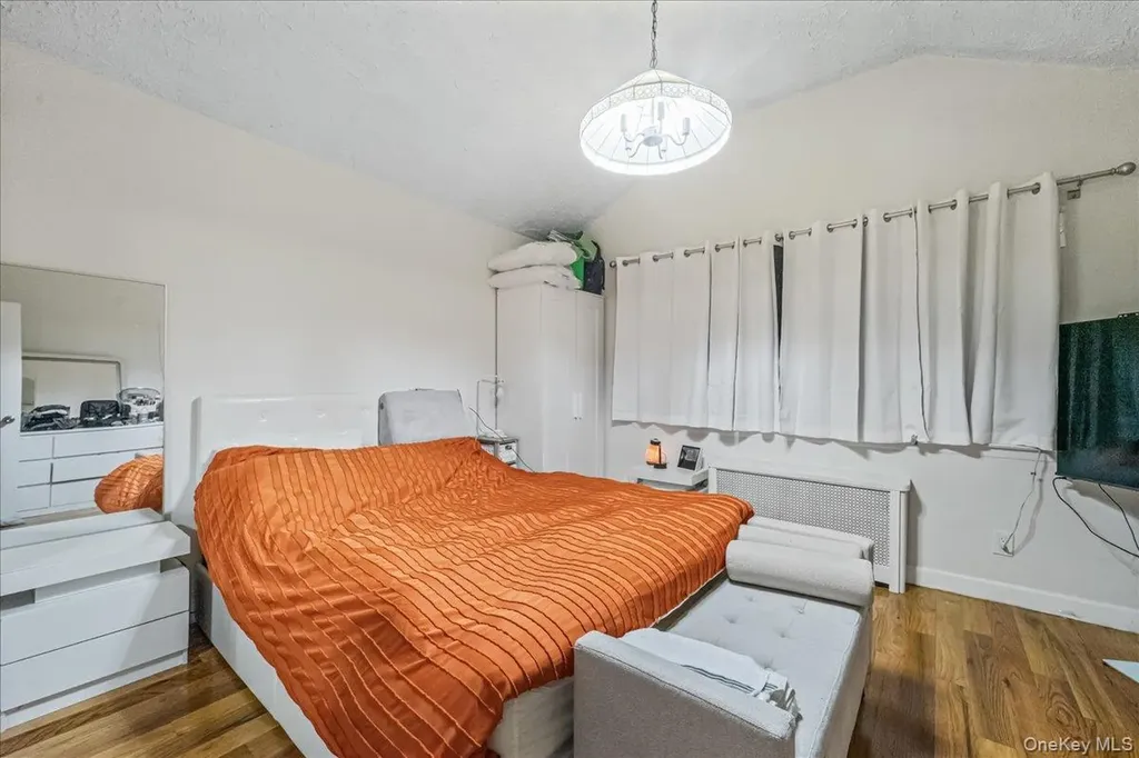 150-02 78th Road Flushing NY 11367