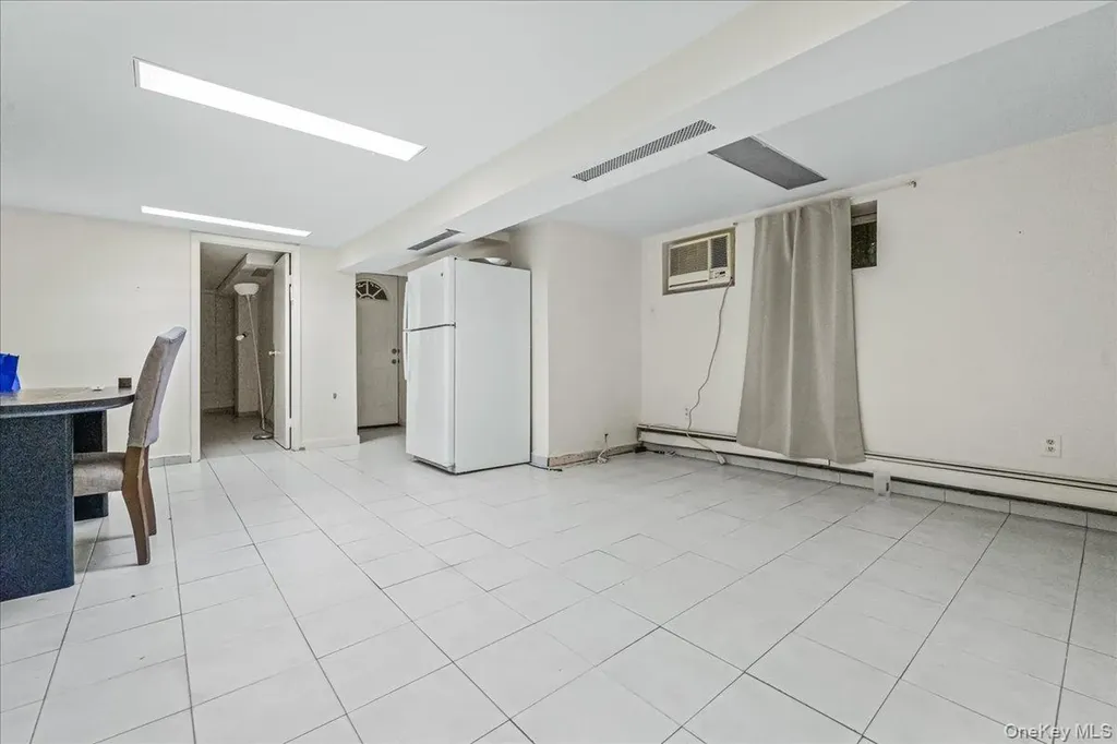 150-02 78th Road Flushing NY 11367