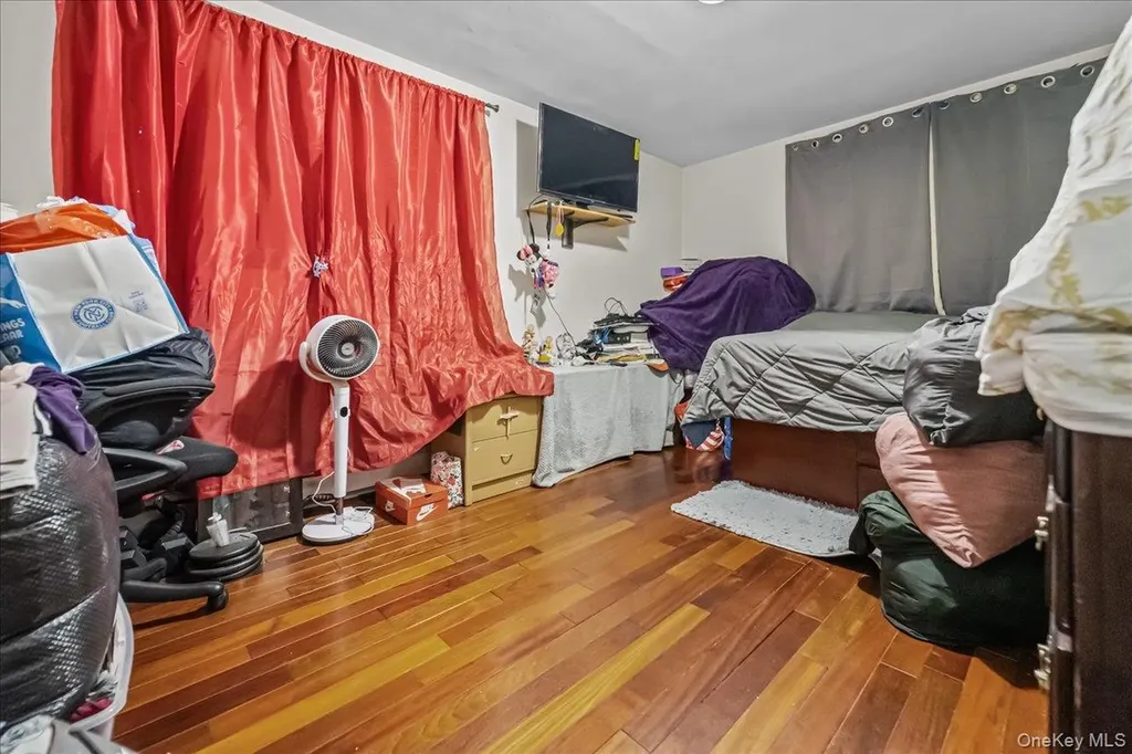 150-02 78th Road Flushing NY 11367