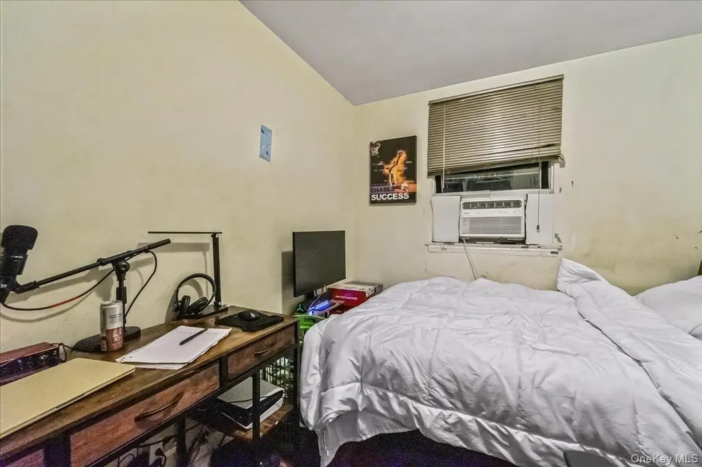 150-02 78th Road Flushing NY 11367