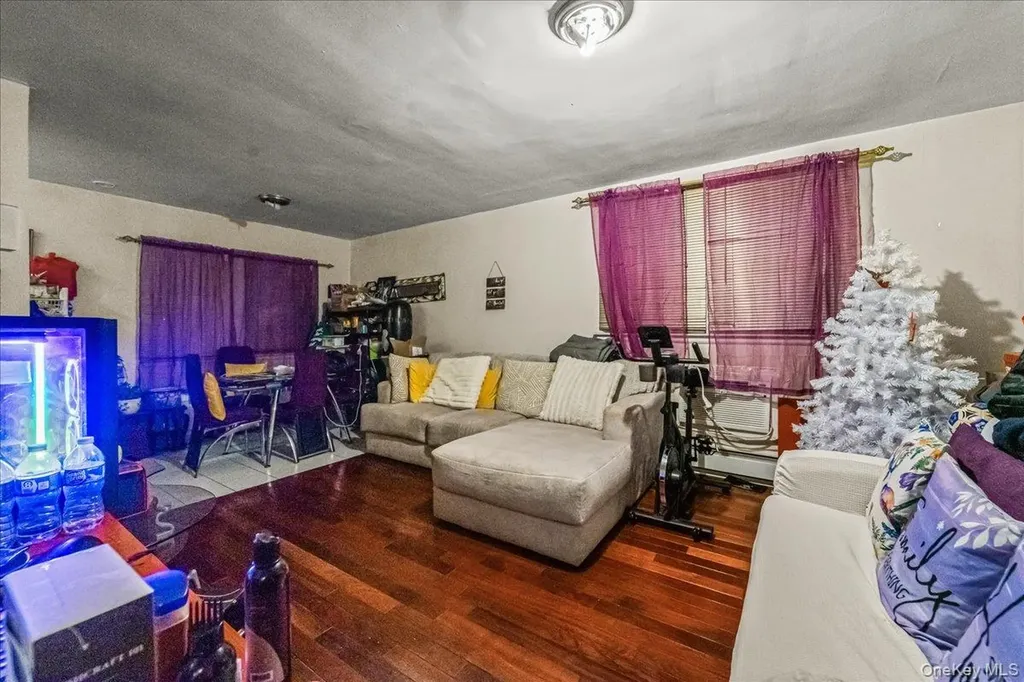 150-02 78th Road Flushing NY 11367