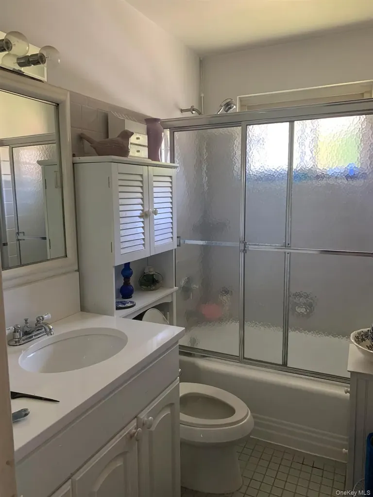 48 Dehaven Yonkers NY 10703