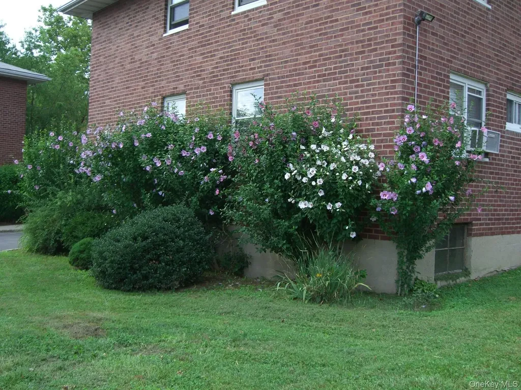 48 Dehaven Yonkers NY 10703