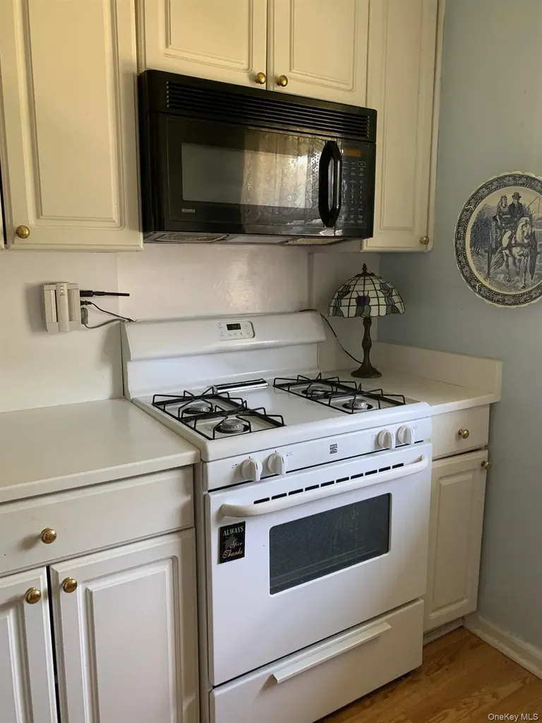 48 Dehaven Yonkers NY 10703