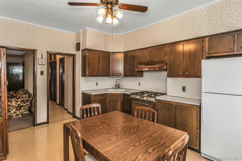 61-22 56th Drive Maspeth NY 11378