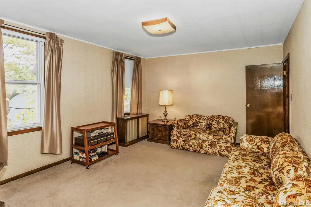 61-22 56th Drive Maspeth NY 11378