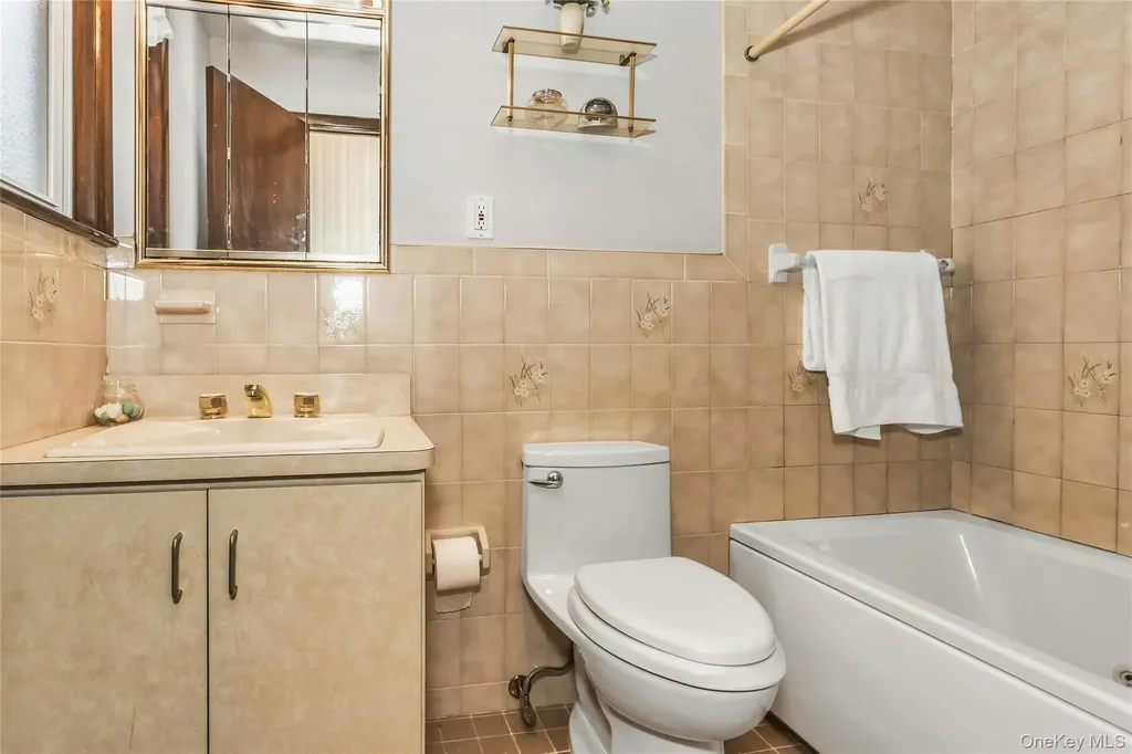 61-22 56th Drive Maspeth NY 11378
