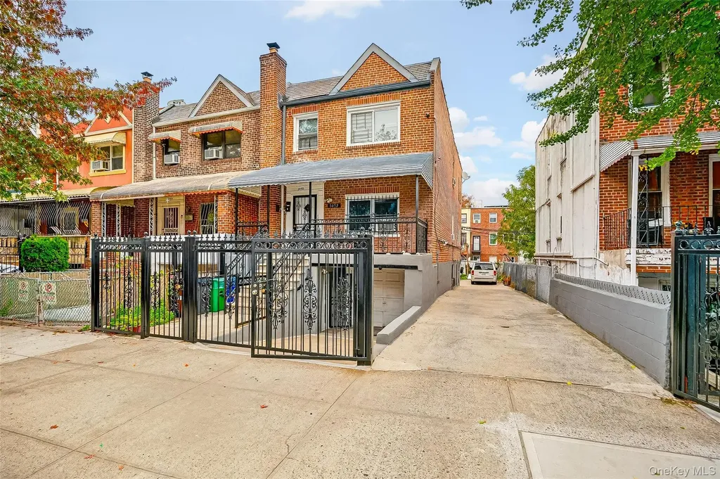 1052 Evergreen Avenue Bronx NY 10472