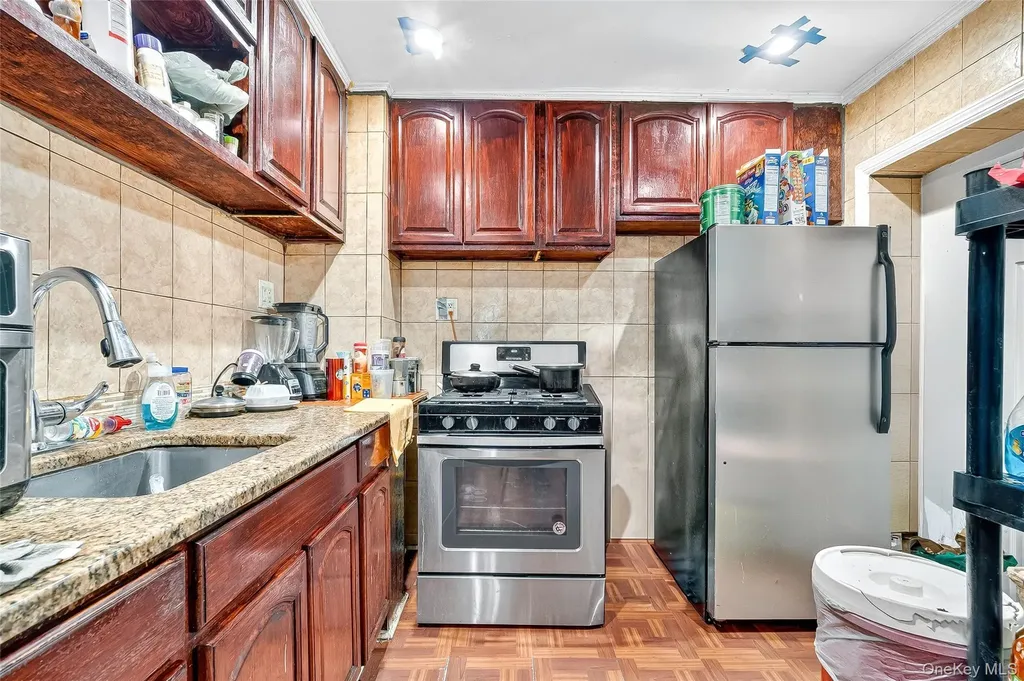 1052 Evergreen Avenue Bronx NY 10472