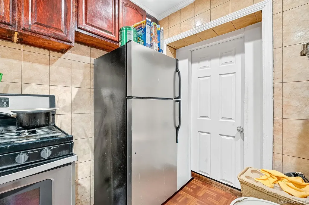 1052 Evergreen Avenue Bronx NY 10472