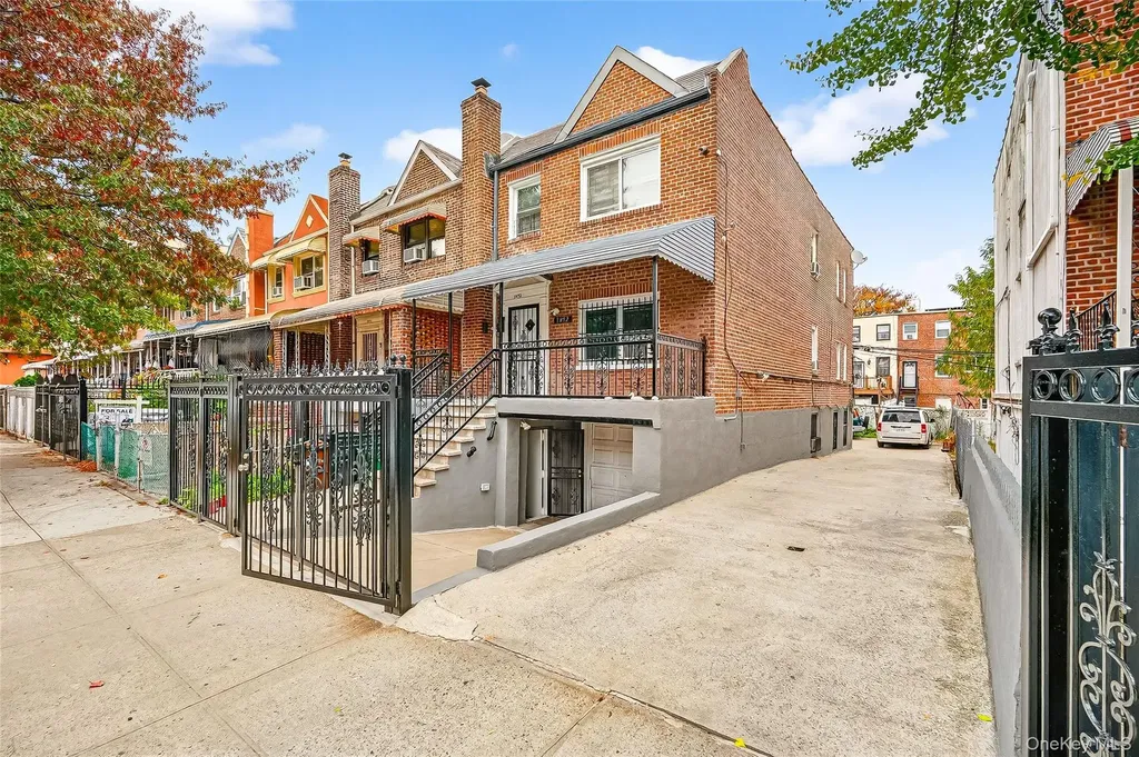 1052 Evergreen Avenue Bronx NY 10472