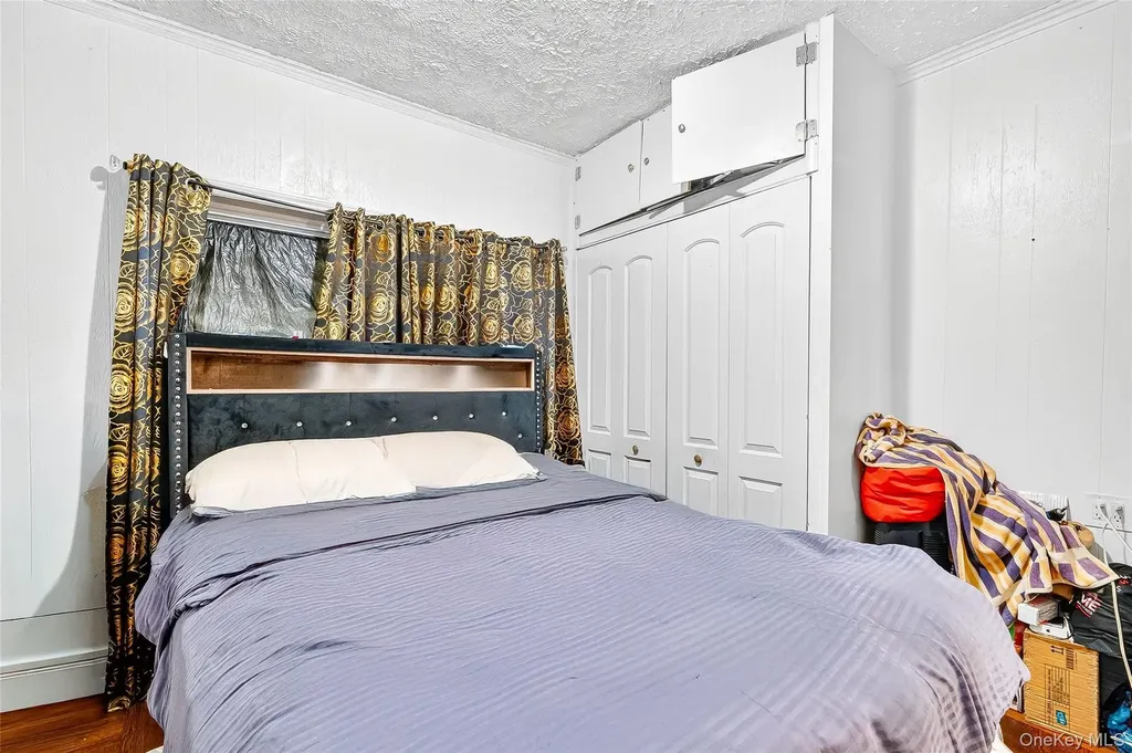 1052 Evergreen Avenue Bronx NY 10472