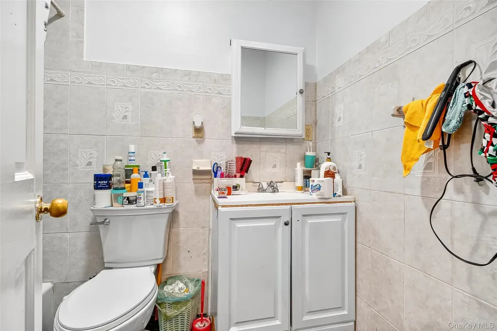 1052 Evergreen Avenue Bronx NY 10472