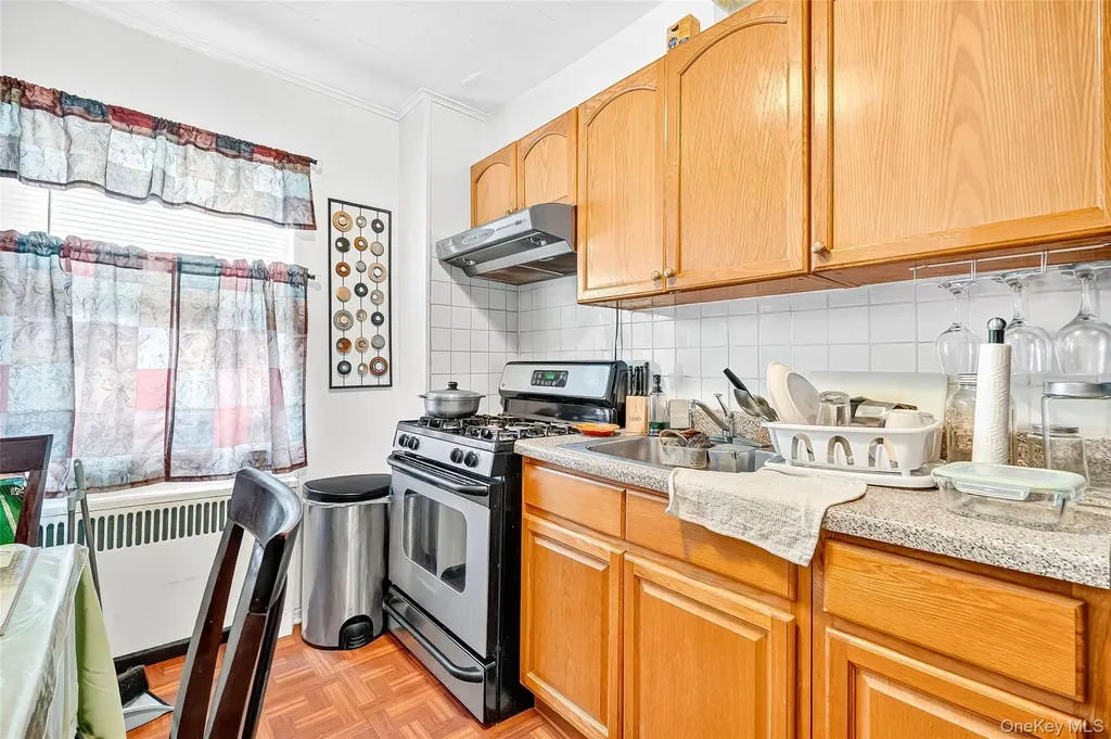 1052 Evergreen Avenue Bronx NY 10472