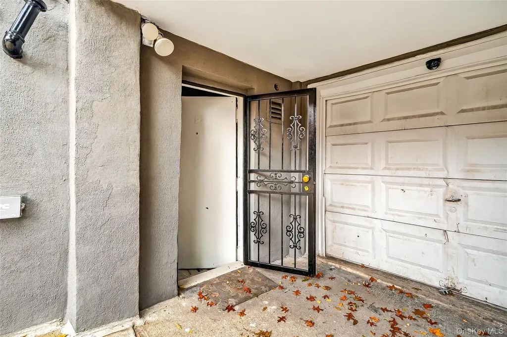 1052 Evergreen Avenue Bronx NY 10472