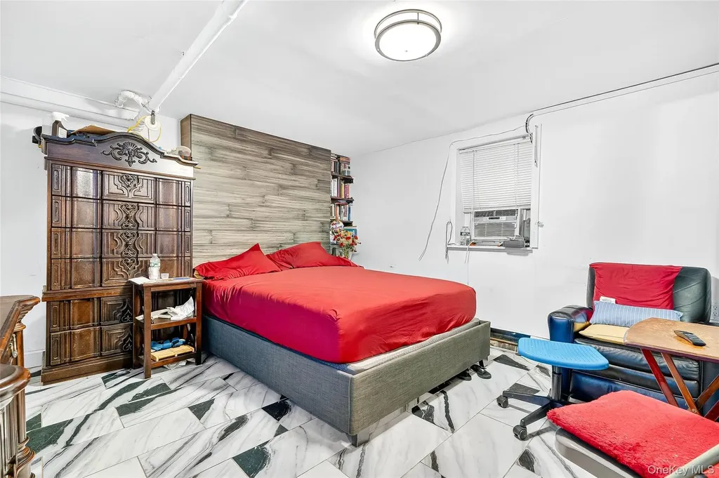 1052 Evergreen Avenue Bronx NY 10472