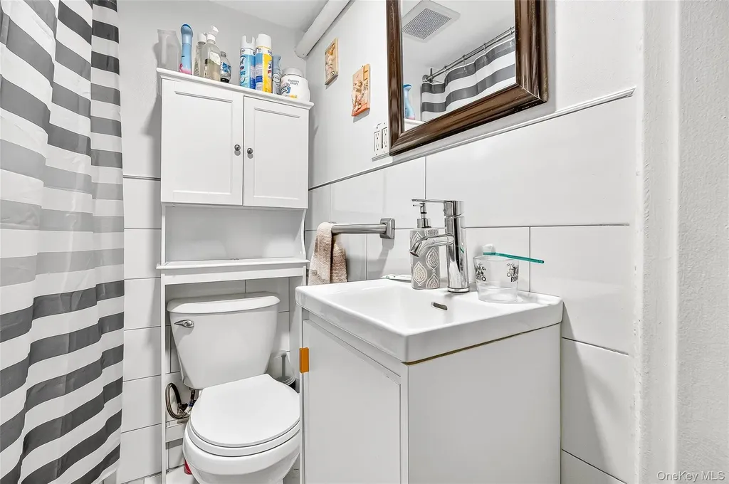 1052 Evergreen Avenue Bronx NY 10472