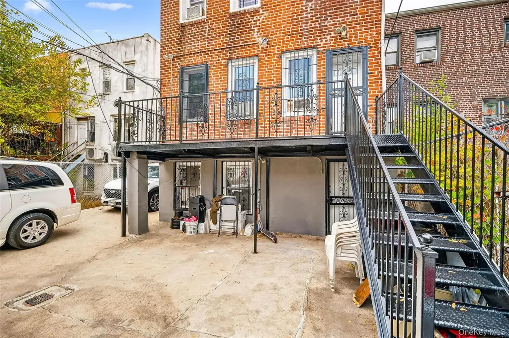 1052 Evergreen Avenue Bronx NY 10472