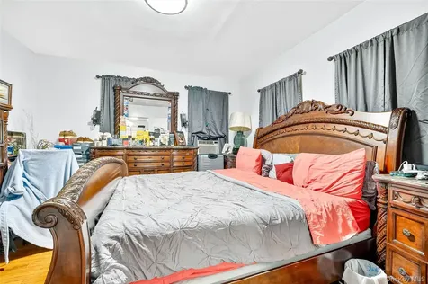 1052 Evergreen Avenue Bronx NY 10472
