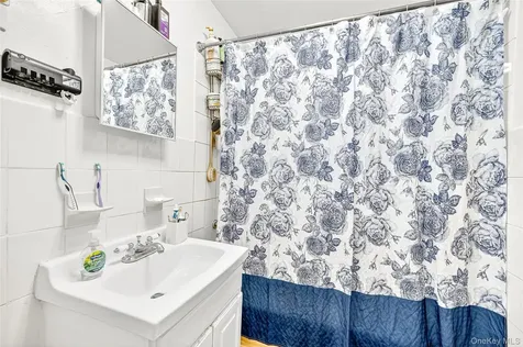 1052 Evergreen Avenue Bronx NY 10472