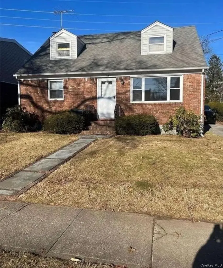 63 Madison Avenue Westbury NY 11590