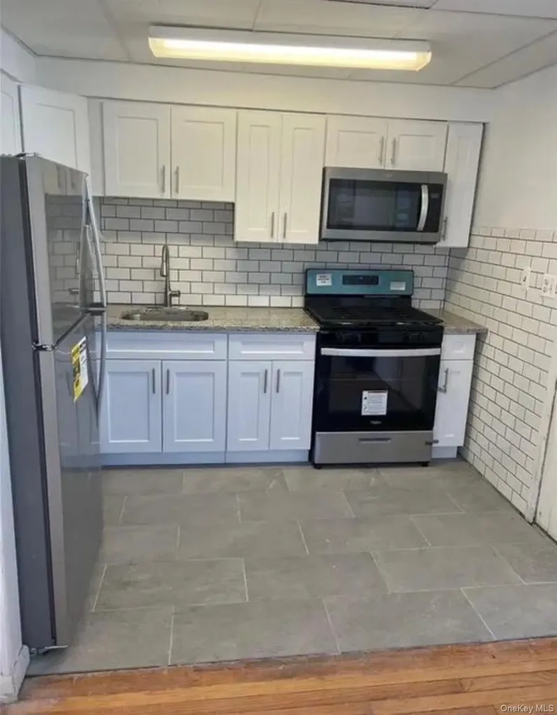 63 Madison Avenue Westbury NY 11590